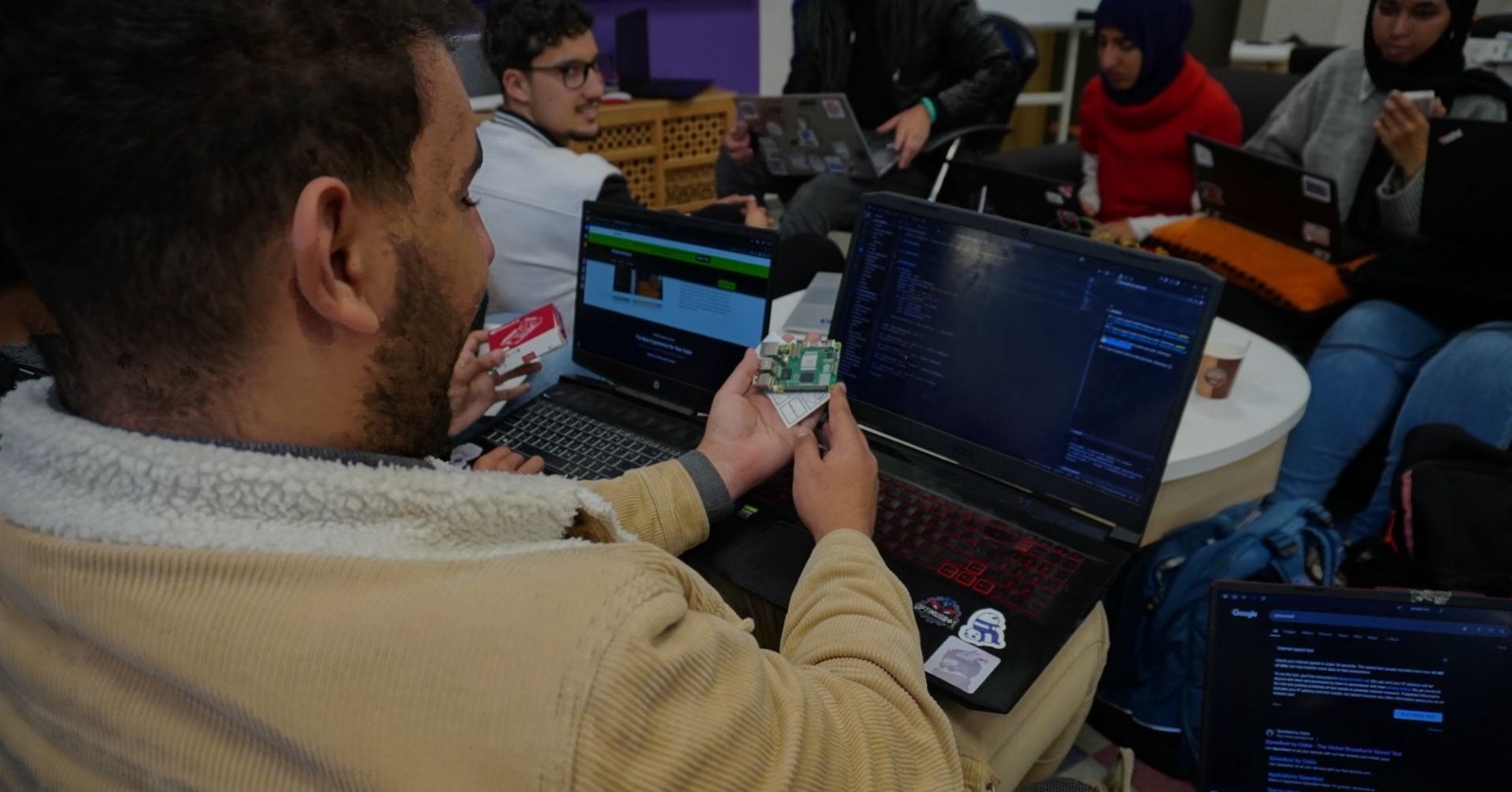 Nos étudiants du Club RobotiCore marquent le coup d'envoi d’Innov4Talent à Orange digital center