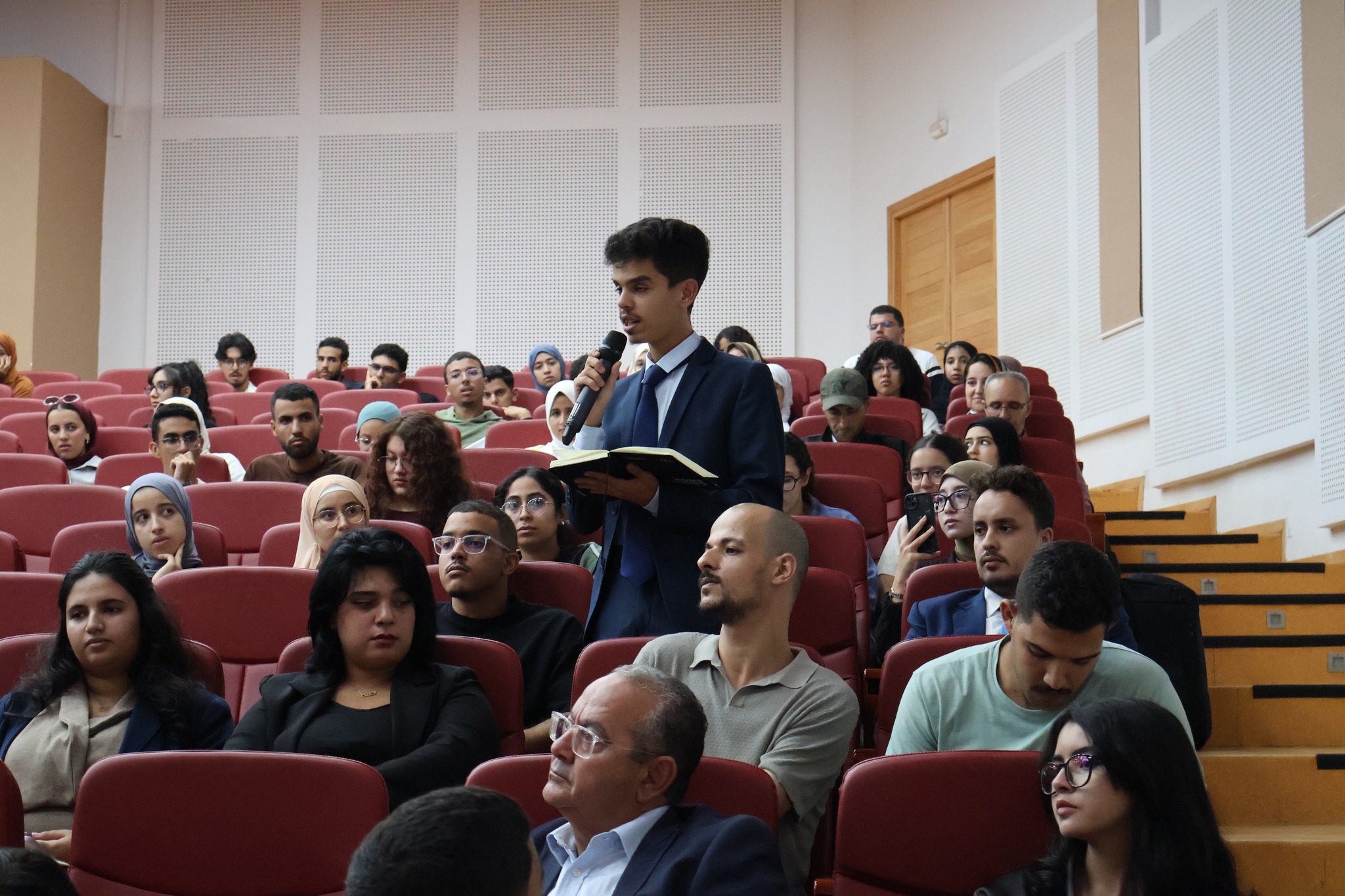 Le Ministre Karim Zidane à l’ENSAM Rabat : un dialogue ouvert avec la jeunesse marocaine