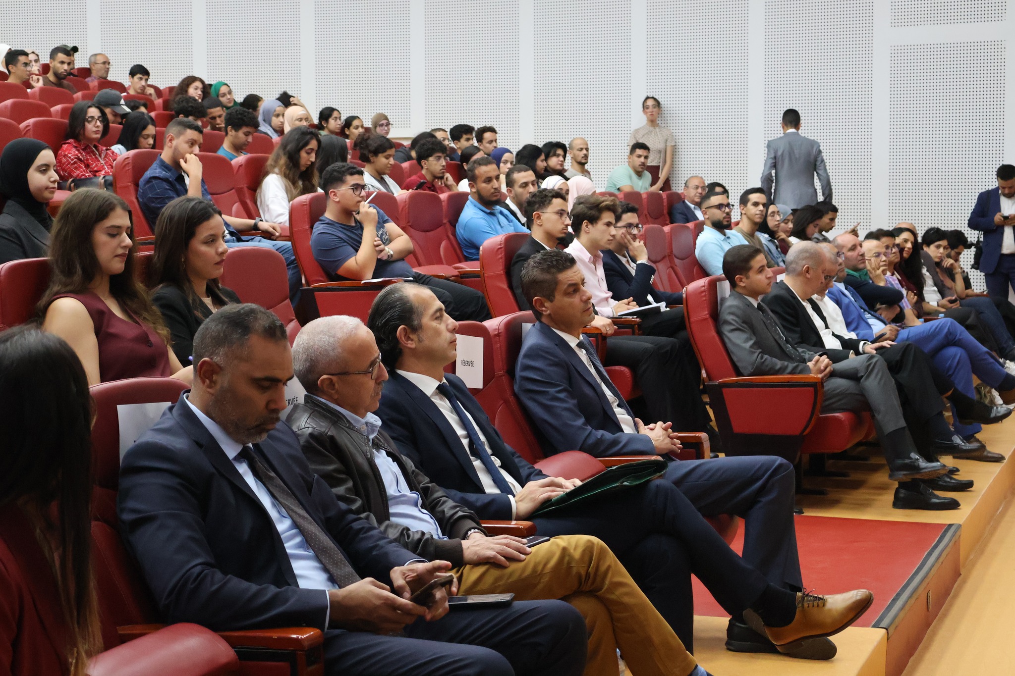 Le Ministre Karim Zidane à l’ENSAM Rabat : un dialogue ouvert avec la jeunesse marocaine