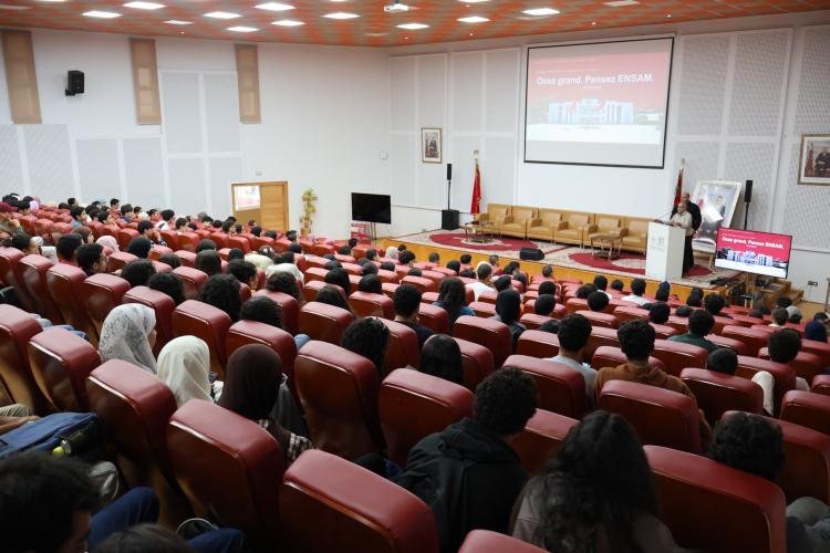 Première rencontre des étudiants API1 avec le Directeur